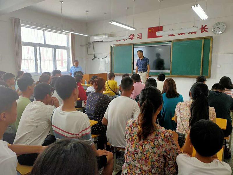 同学恰少年，桃李竞芳菲——— 2020届晨曦学校九年级学子中考金榜题名！